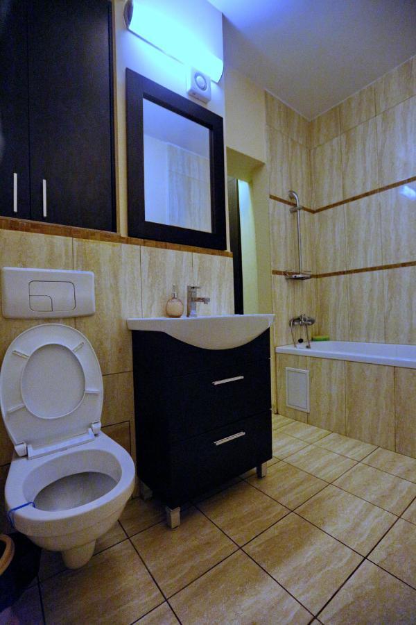 Bloc Izvor Apartment Pitesti Bagian luar foto